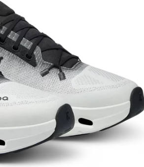 Running Cloud® Black/Ivory -